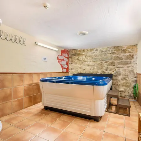 Cal Emilia Holiday home Osso de Sio