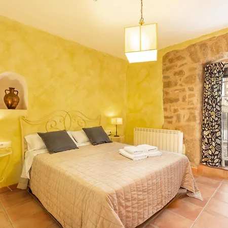 Holiday home Cal Emilia *
